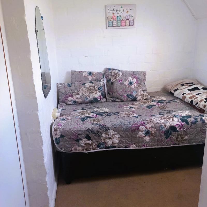 4 Bedroom Property for Sale in Guldenland Western Cape